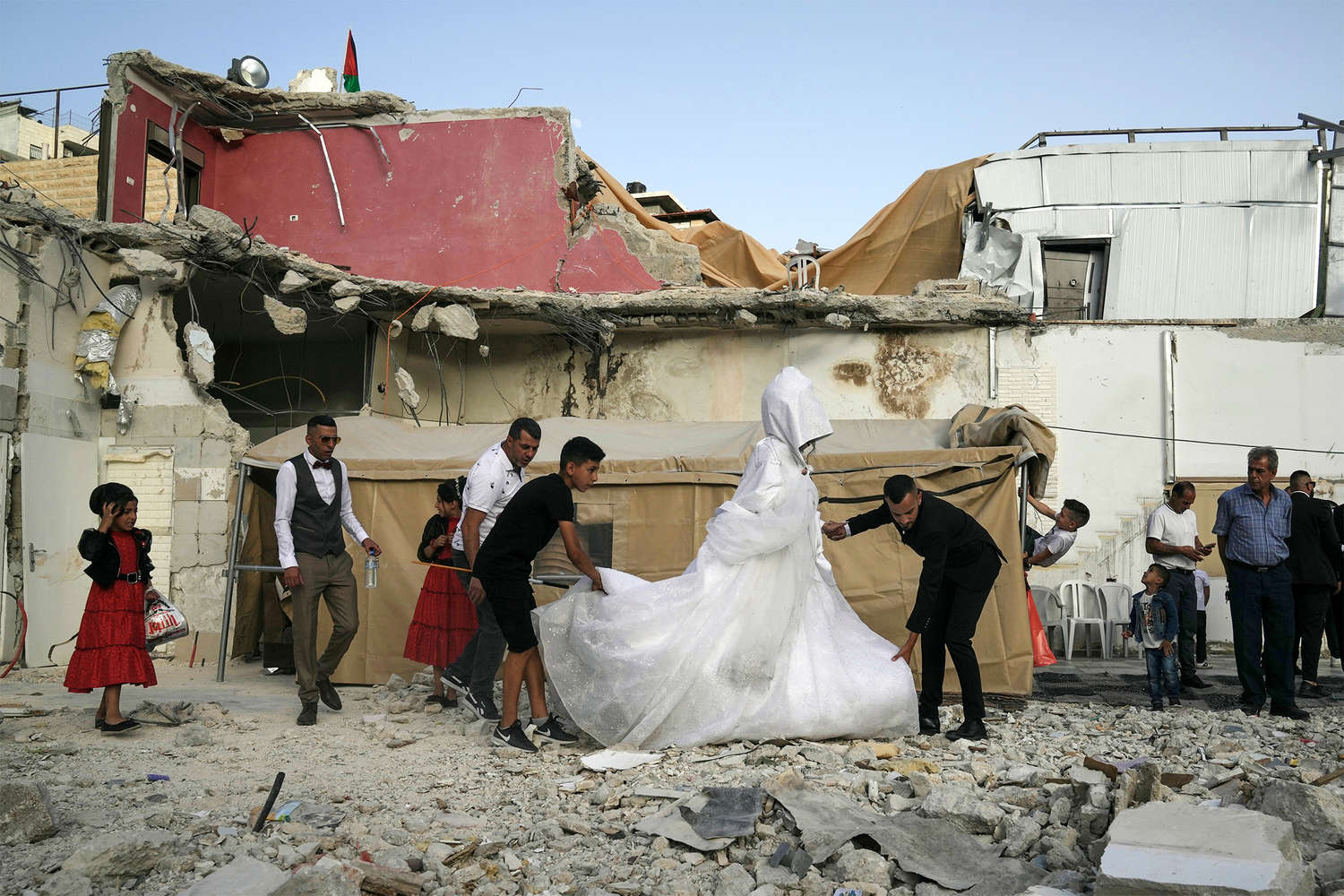 Эвдэрч сүйдсэн Палестин дахь хуримын ёслол, Mahmoud Illean/AP