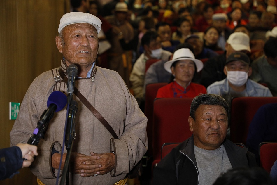 Завхан аймгийн Улиастай сумын өндөр настан Банзрагч